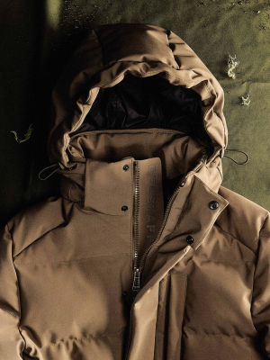 Pulse Jacket in Major Brown.